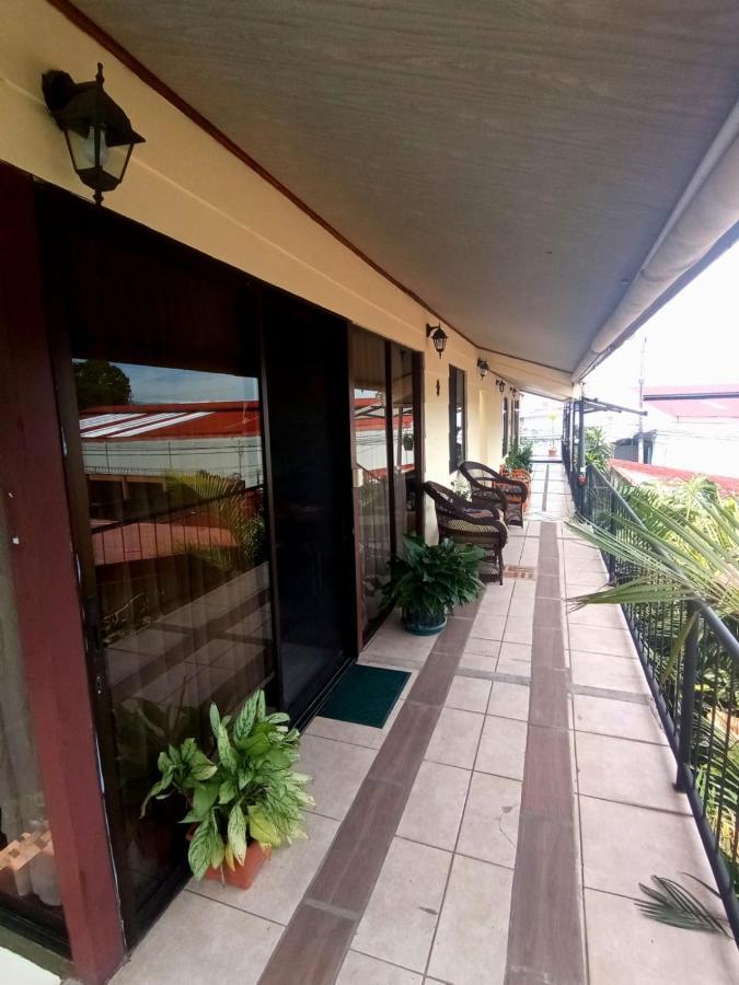 Nirvana Apartament Hostal Рио-Сегундо Экстерьер фото